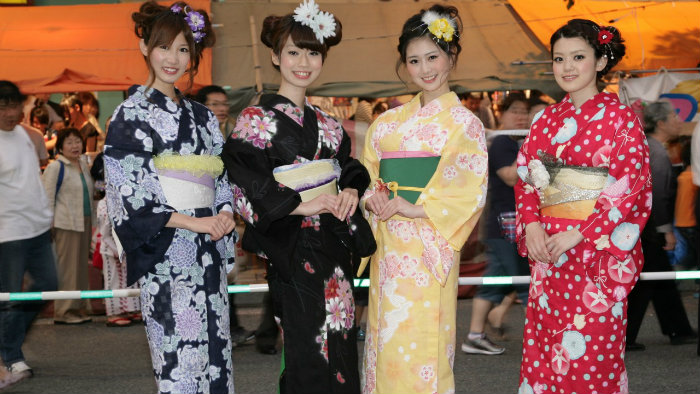 Yukata Yukata-m_180875-jnto_Equinócio-da-Primavera-no-Japão-10-dicas-do-que-fazer-nessa-estação_Viajando-para-o-Japão_Vida-de-Tsuge-VDT