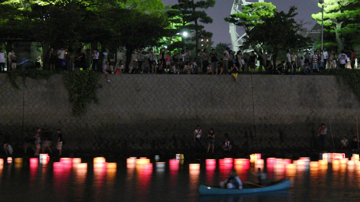 tooro_nagashi_obon_cultura-japonesa_vida-de-tsuge_vdt